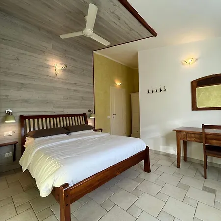 Bed & Breakfast Rossofiore *