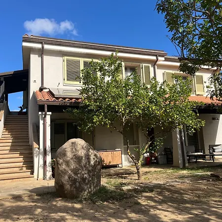 Rossofiore Bed & Breakfast *